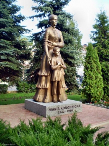 1695795_nowy-pomnik-marii-konopnickiej-w-suwalkach